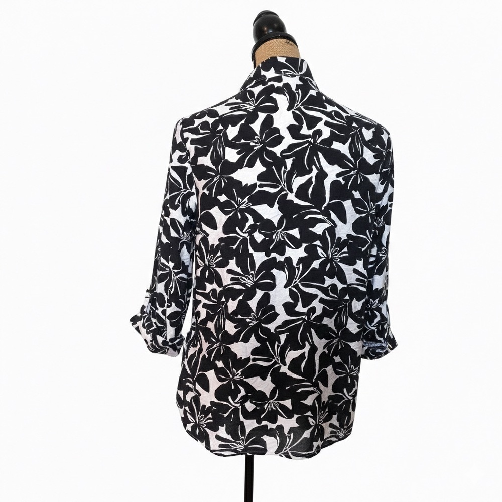 Sara Michelle Black & White Floral Button Down Shirt Blouse size large - Picture 2 of 13